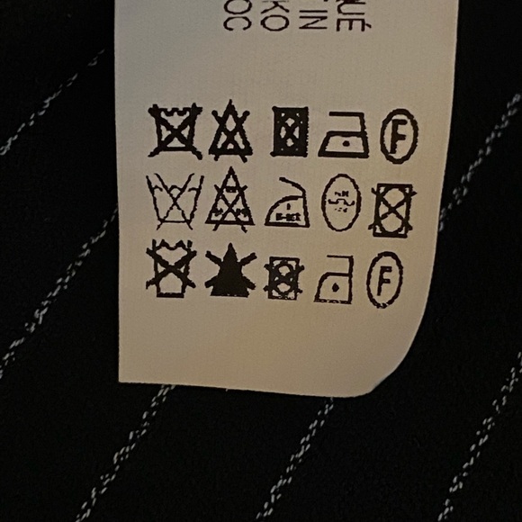 NWT. Zara Black Limited Edition Striped Oversize Blazer. Size M-L. - Picture 9 of 9